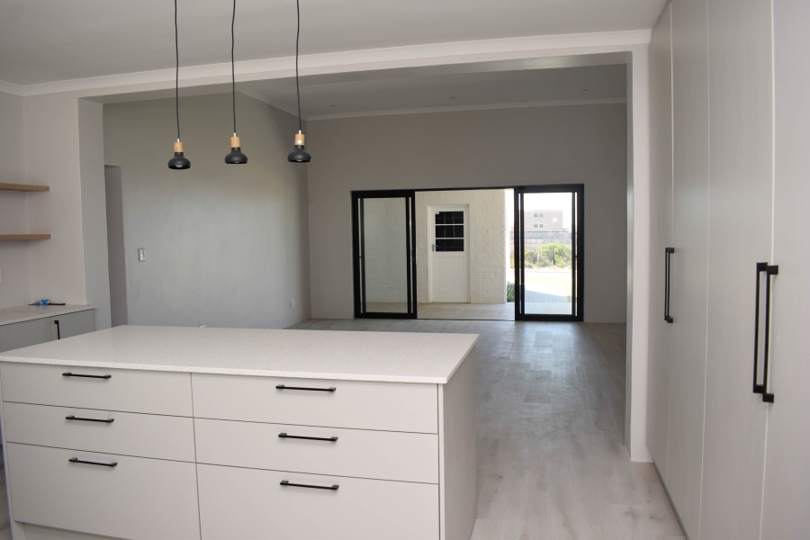 4 Bedroom Property for Sale in Oceanview Heights Western Cape